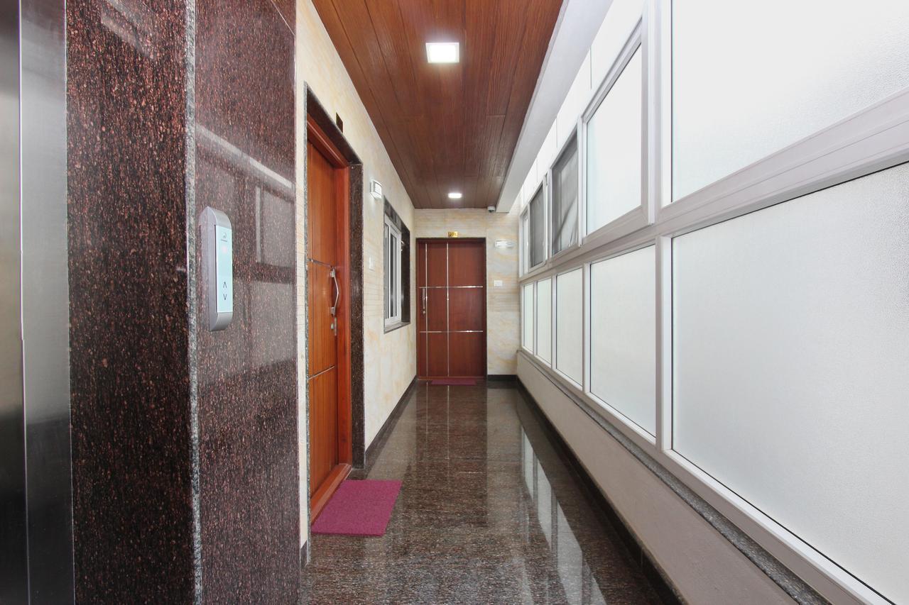 Oyo 2132 Apartment Aditya Residency バンガロール エクステリア 写真